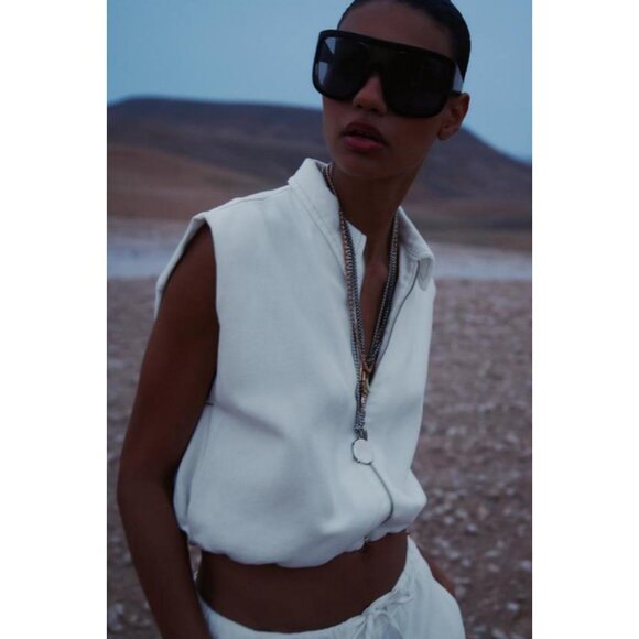 ZARA TOPSTITCHED WAISTCOAT WITH ELASTICATED HEM - Picture 4 of 8